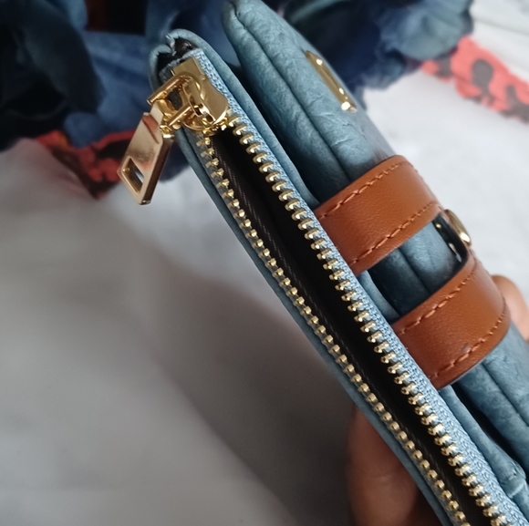 Textured Blue and Brown Mini Wallet - Picture 14 of 14